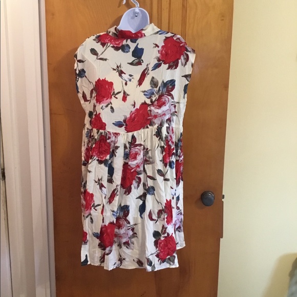 NEW FLORAL BABYDOLL DRESS - Picture 4 of 4